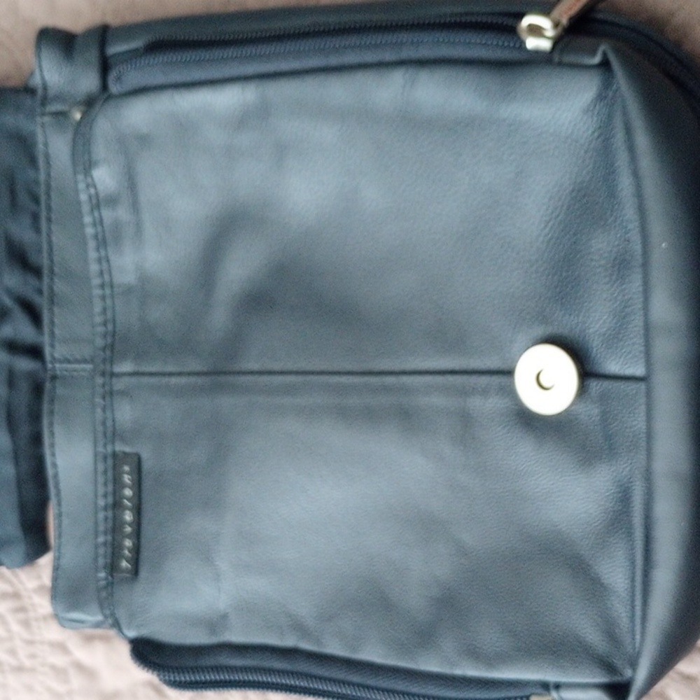 Travelon leather shoulder bag